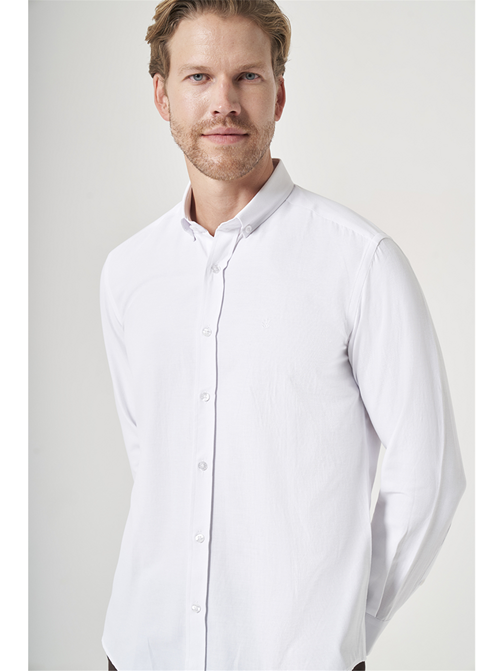 Beyaz Düğmeli Yaka Oxford Slim Fit Pamuklu Gömlek 1004265284-3