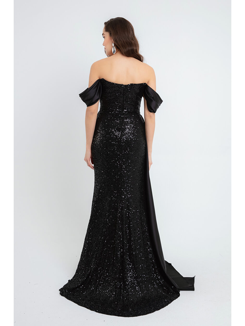 Kadın Siyah Payetli Kuyruklu Uzun Abiye Elbise-4