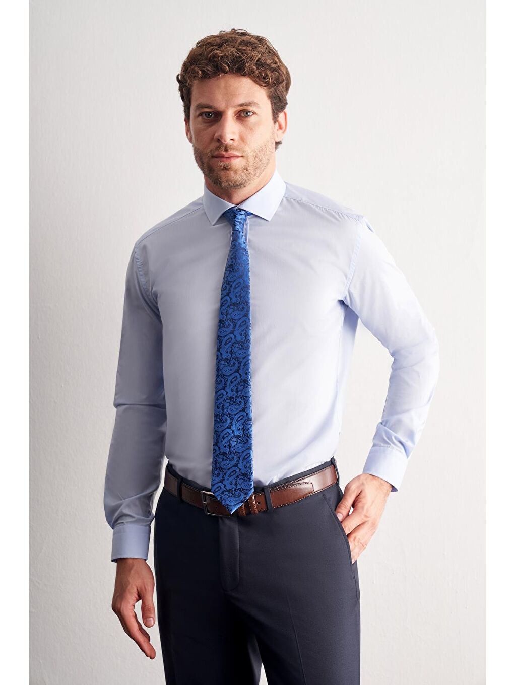 Açık Mavi Yarım İtalyan Yaka Uzun Kol Easy To Iron Slim Fit Pamuklu Gömlek 1004255301-3