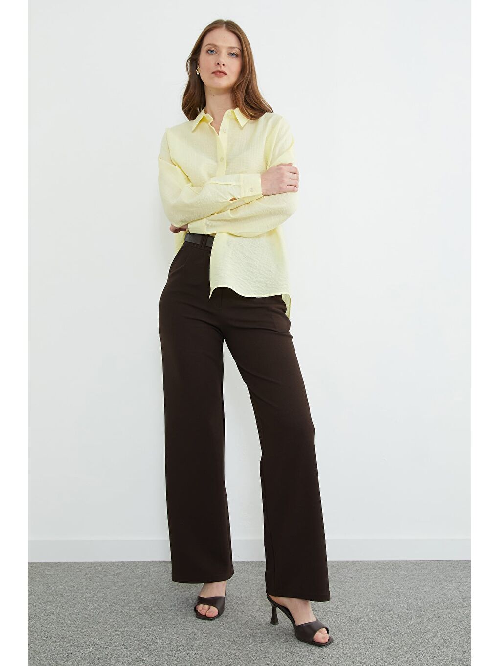 Sarı Basic Düğmeli Krinkıl Gömlek-3