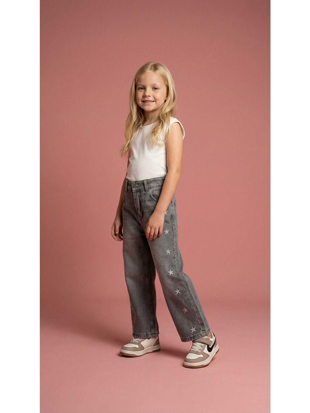 Kız Çocuk Pamuklu Gri Yıldız Desenli Denim Pantolon – Rahat Kesim, Günlük Kullanım-3