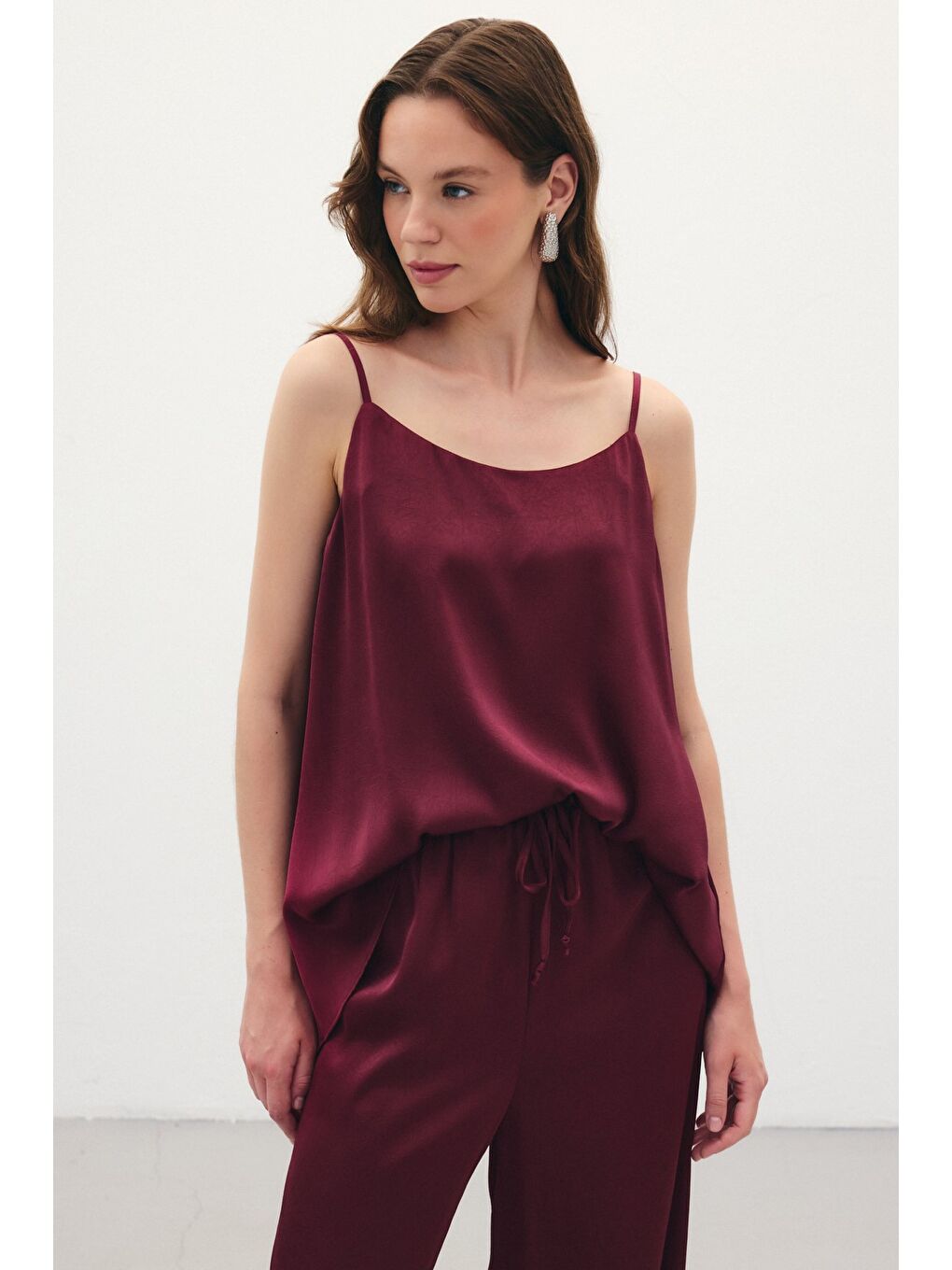 Askılı Saten Bluz - Bordo-4