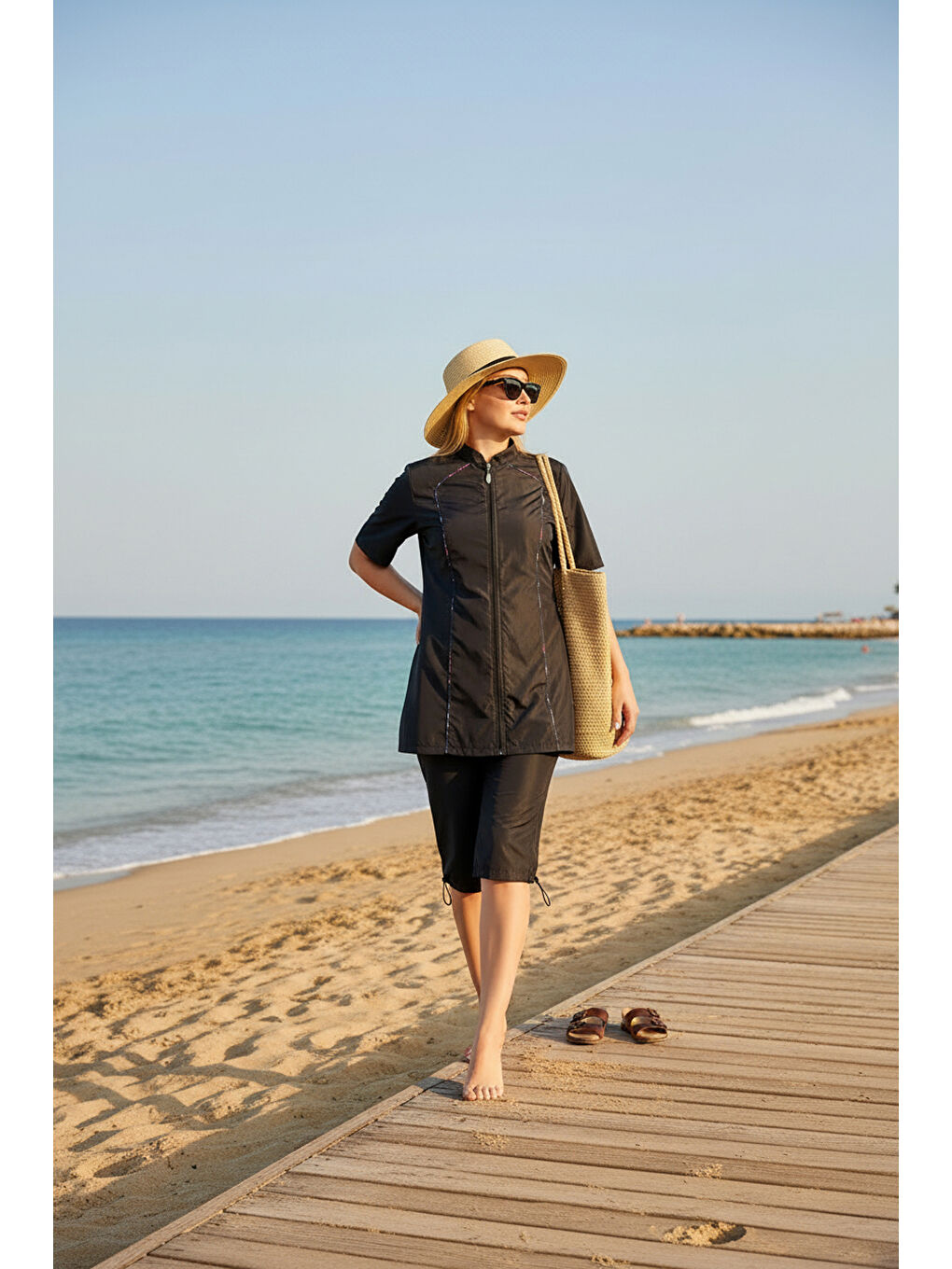 Siyah Hızlı Kuruyan Paraşüt Kumaş Büyük Beden Yarı Kapalı Tesettür Mayo 2474-1