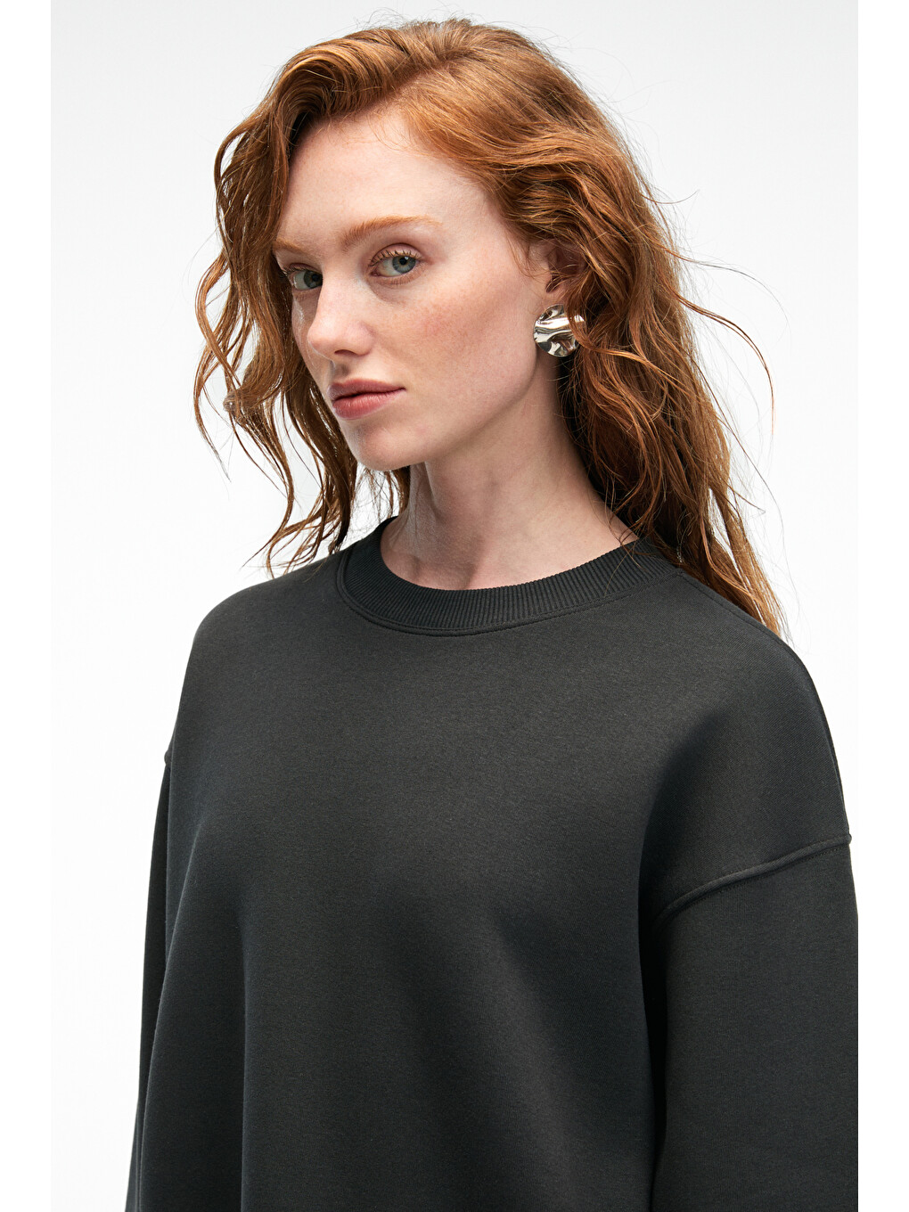 Esme Kadın Oversize Yuvarlak Yakalı Kol Ucu Ve Etek Ucu Manşetli Antrasit Sweatshirt-2
