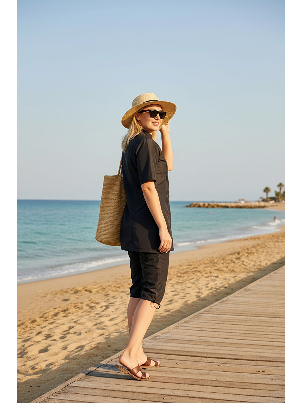 Siyah Hızlı Kuruyan Paraşüt Kumaş Büyük Beden Yarı Kapalı Tesettür Mayo 2474-3