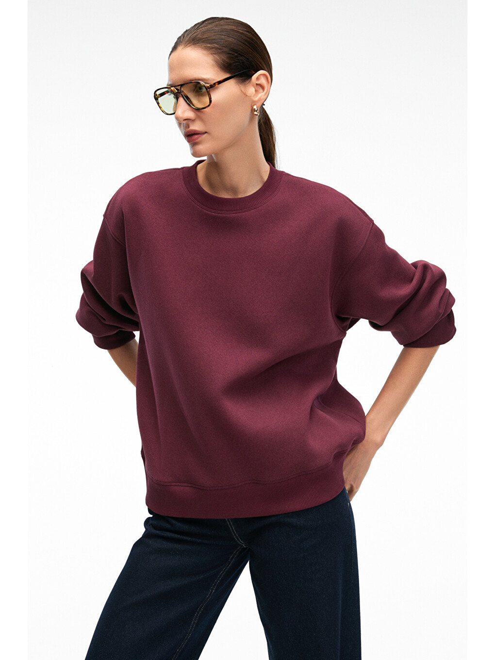 Esme Kadın Oversize Yuvarlak Yakalı Kol Ucu Ve Etek Ucu Manşetli Bordo Sweatshirt-1