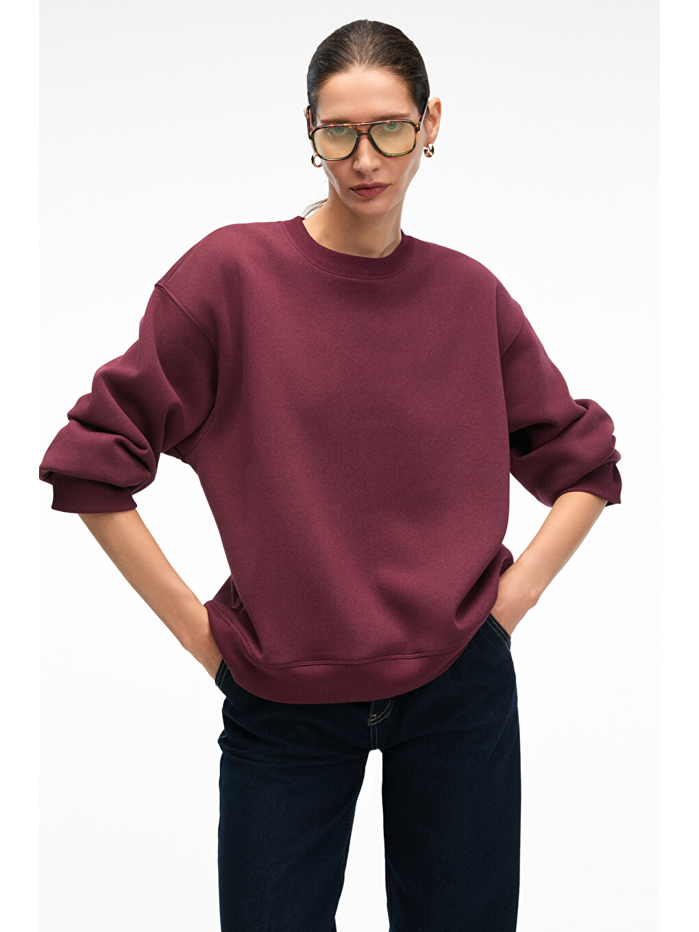 Esme Kadın Oversize Yuvarlak Yakalı Kol Ucu Ve Etek Ucu Manşetli Bordo Sweatshirt-2
