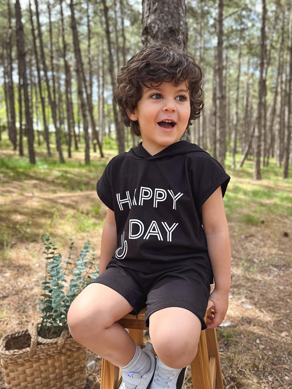 Siyah Kapüşonlu Yazlık Baskılı Takım 2404KPSNYZLYK