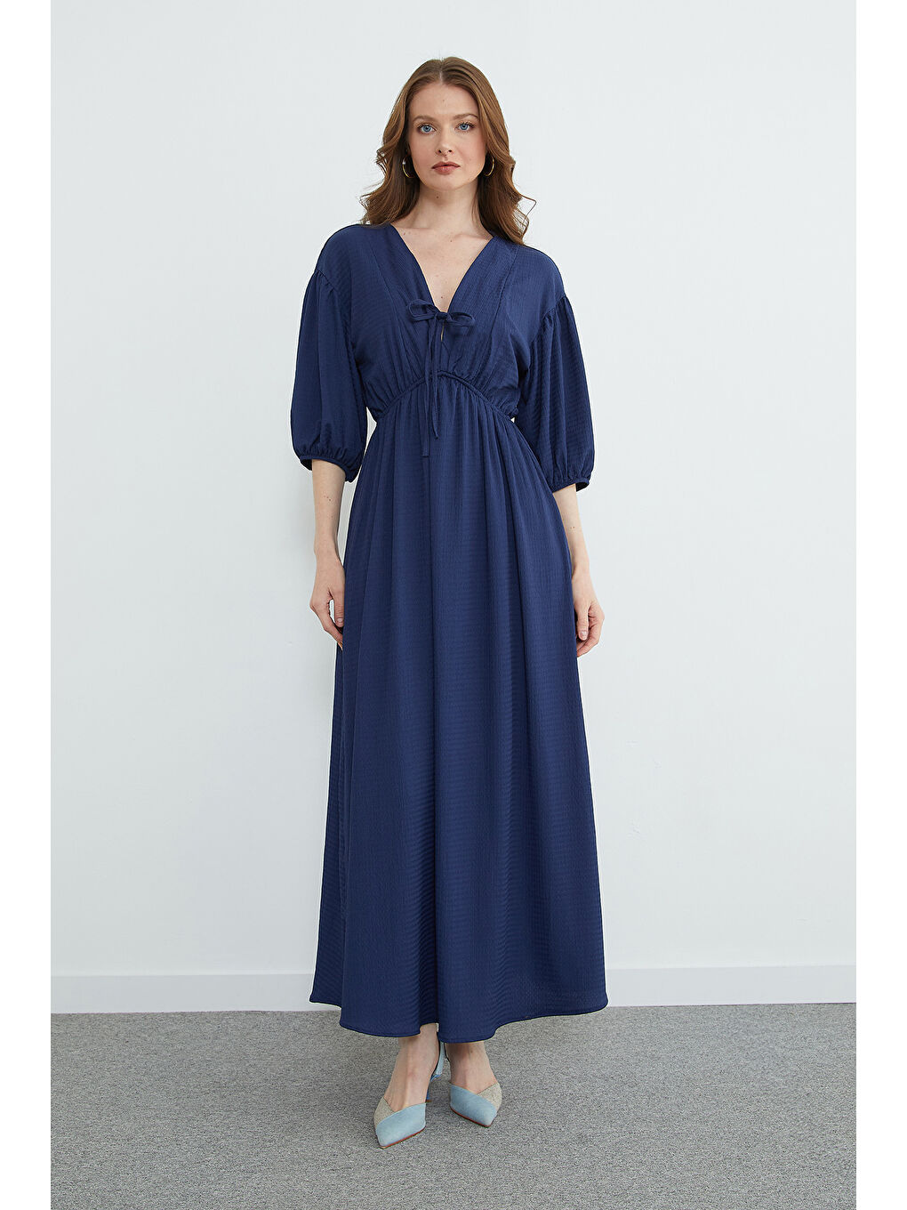 Lacivert Önü Bağlamalı Beli Lastikli Maxi Boy Elbise