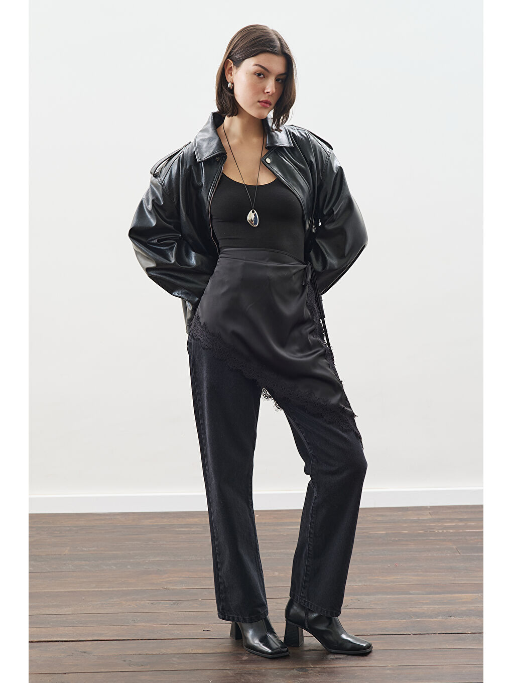 Dantel Şeritli Bel Aksesuar Siyah-1