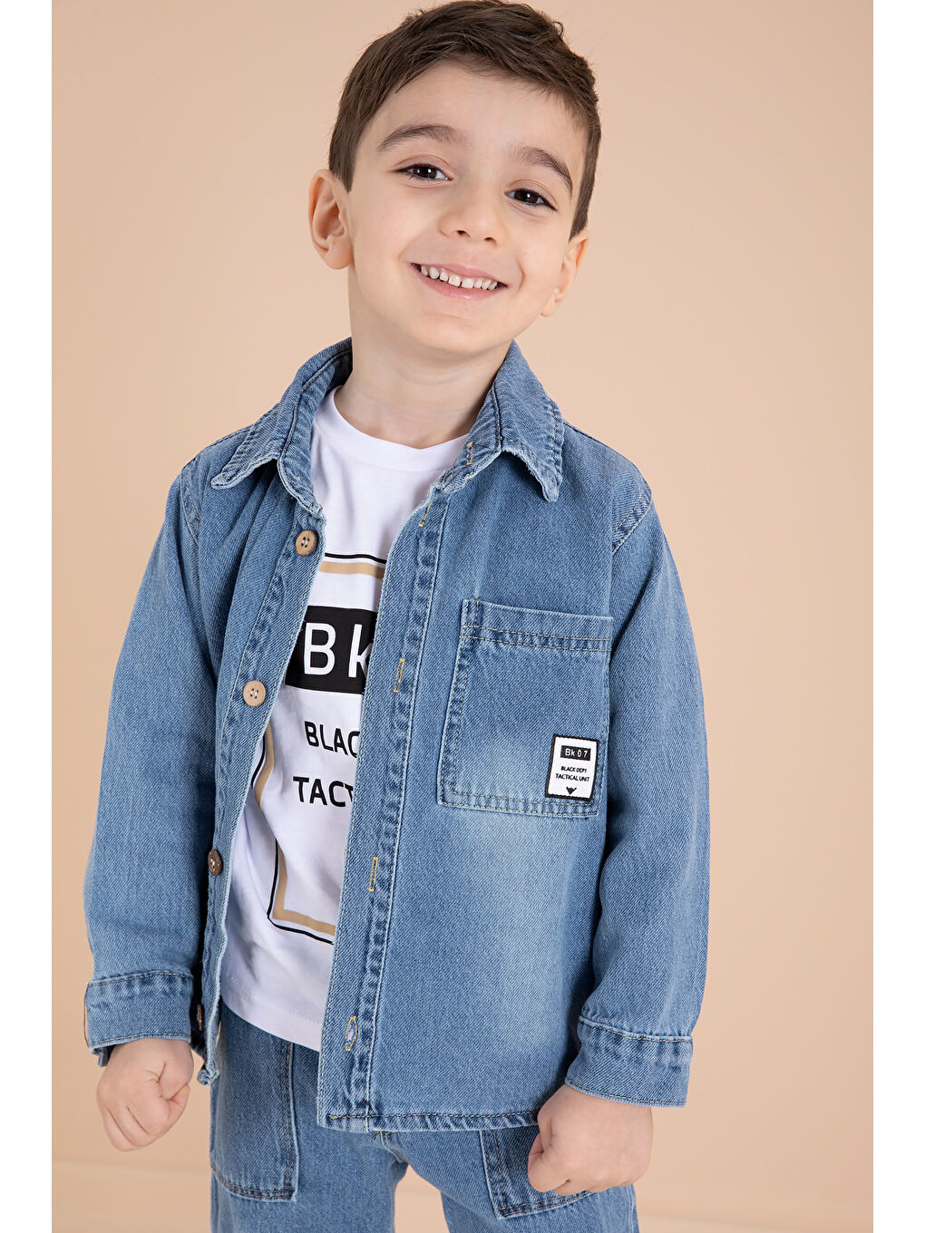 Mavi Düğmeli Jean Ceketli Pantolonlu Erkek Çocuk 3lü Takım 20011-2