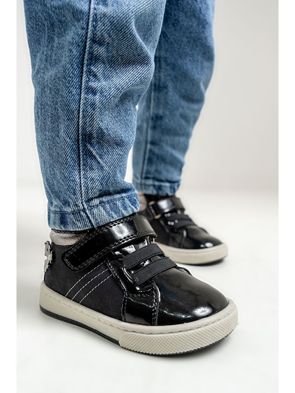 Kız Çocuk Siyah Hakiki Deri Suya Dayanıklı Anatomik İlk Adım Bot