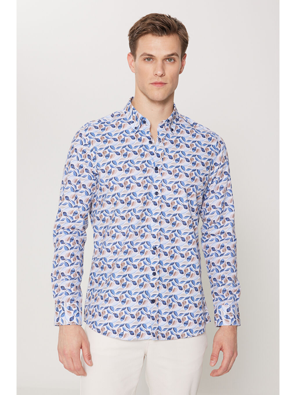 Erkek Bej-Mavi %100 Pamuk Dar Kesim Düğmeli Yaka Baskılı Gömlek-2