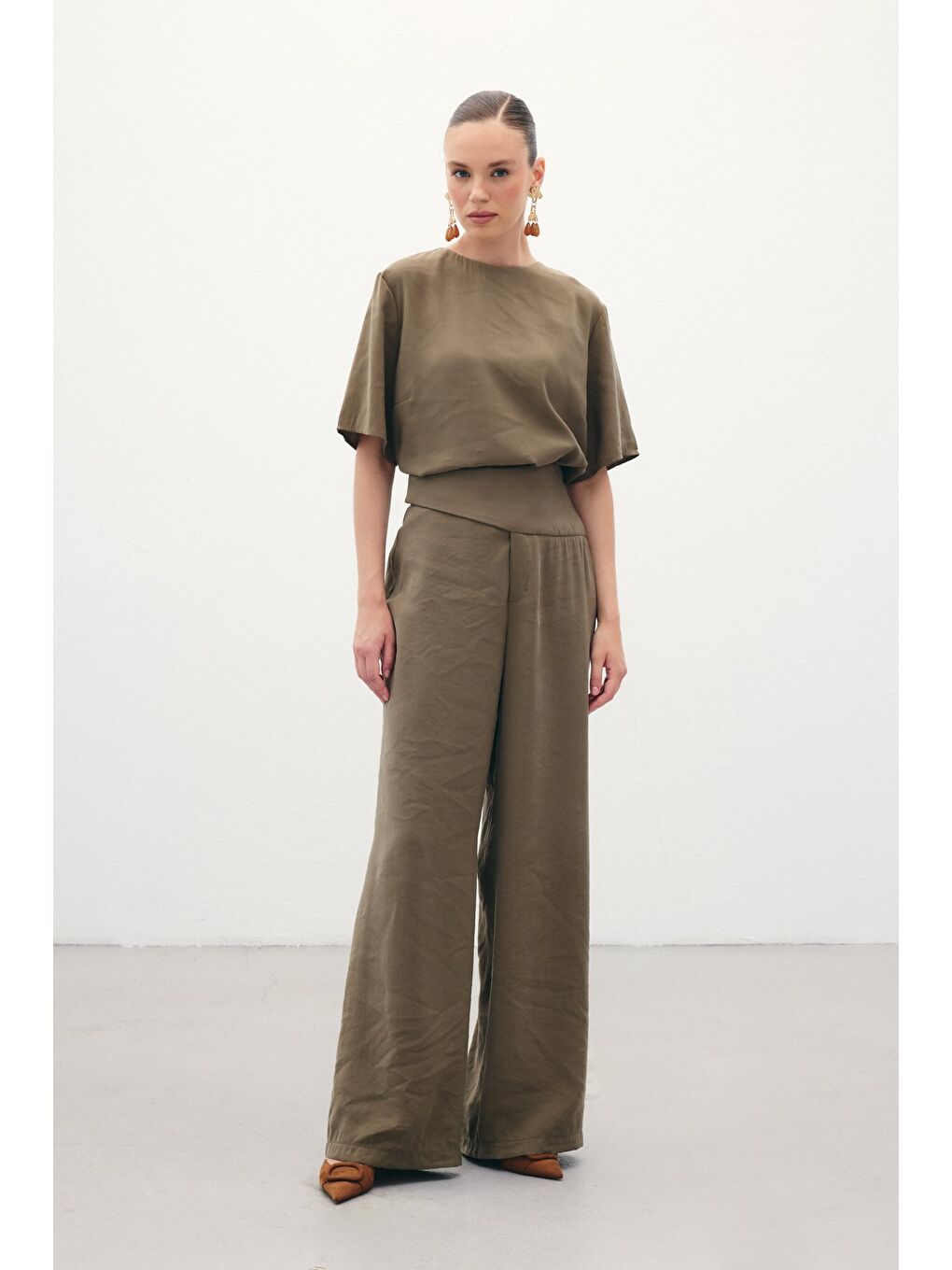 Kemer Detaylı Modal Pantolon - Haki-1