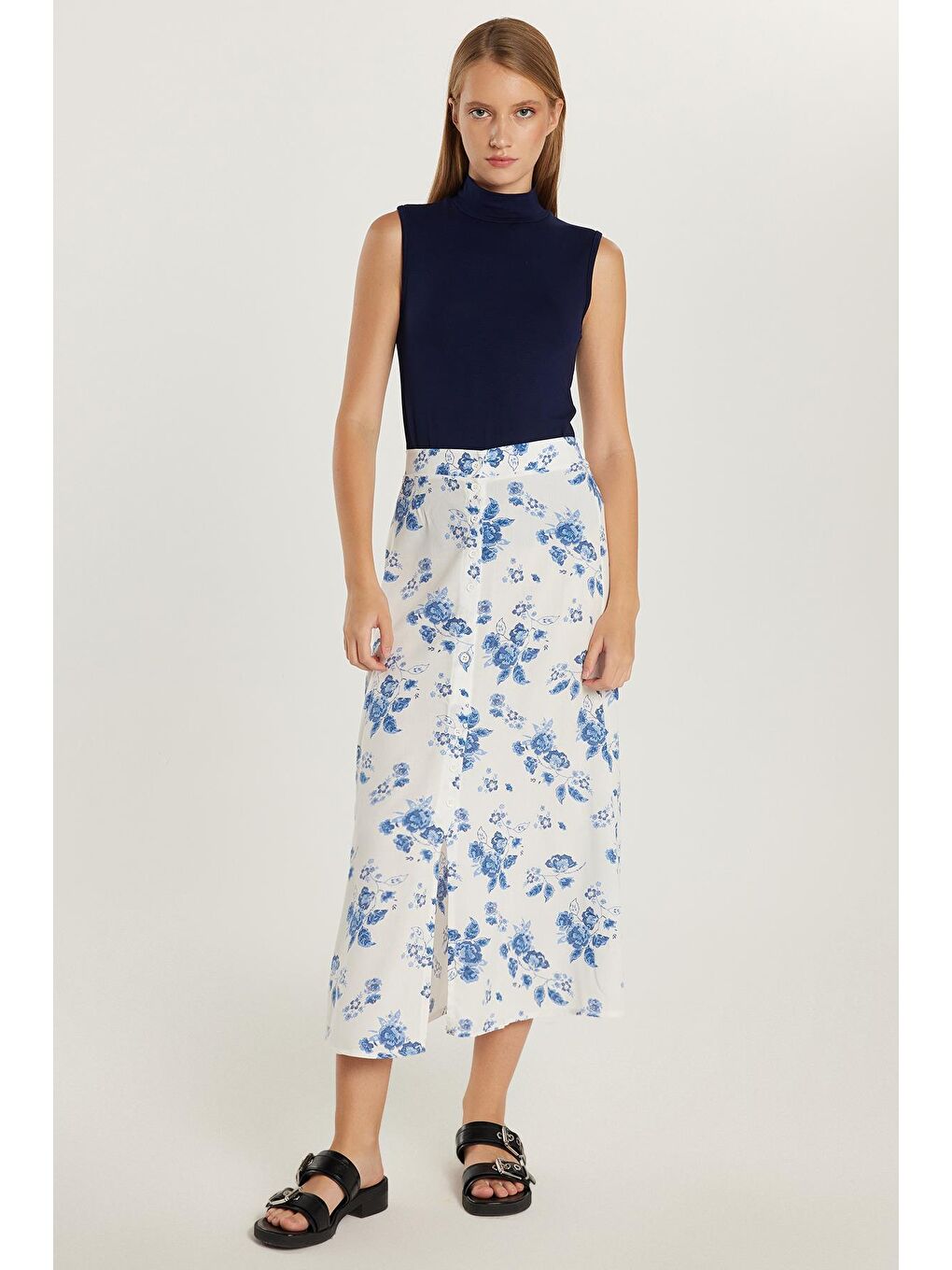 Karışık Kadın Standart Fit Düğmeli Viskon Lastikli Baskılı Midi Boy Etek-3