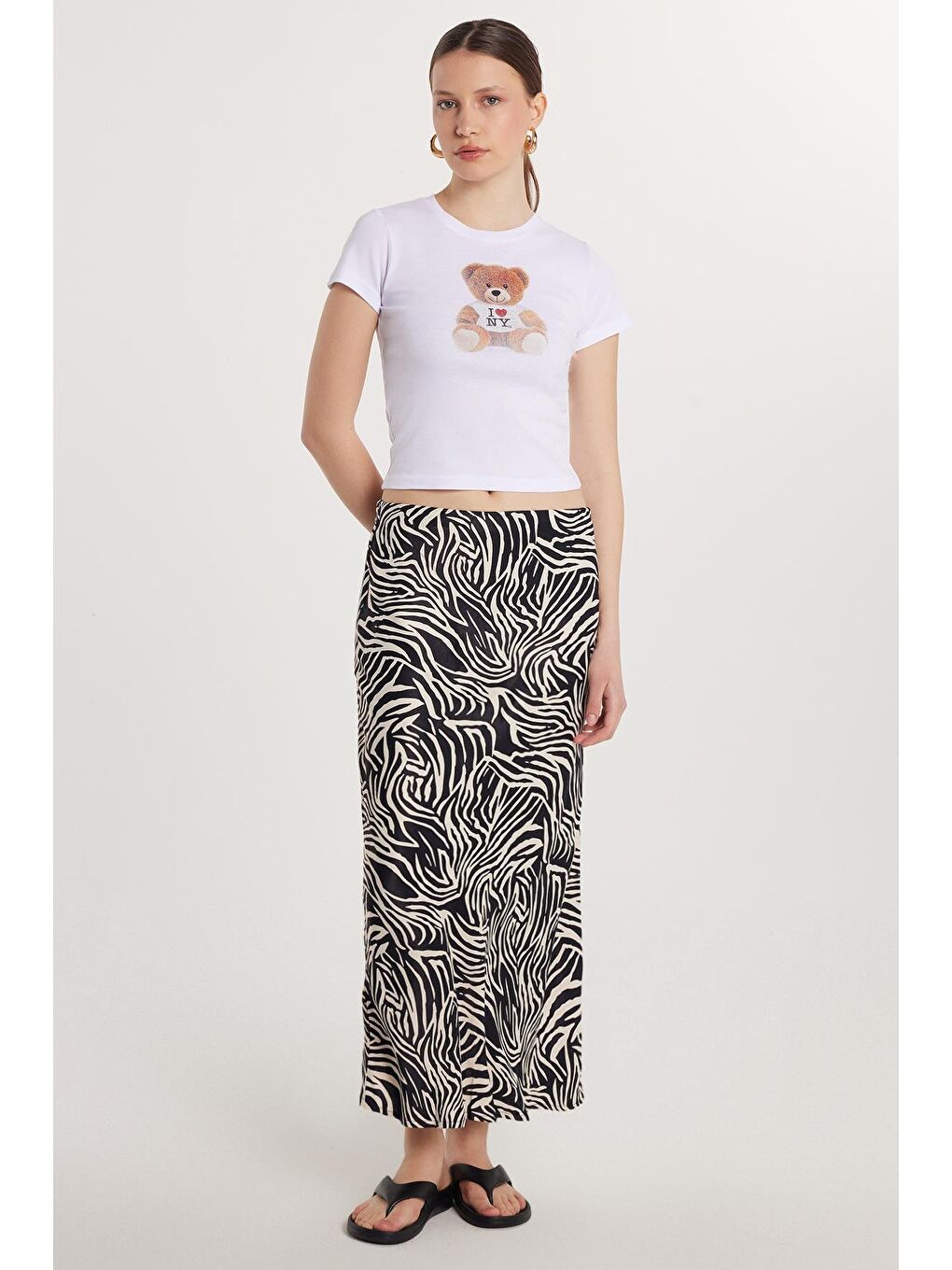 Siyah Kadın Standart Fit Lastikli Bel Desenli Etek-1