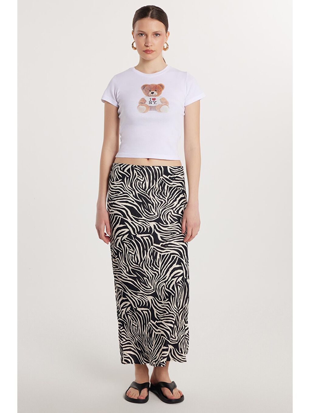 Siyah Kadın Standart Fit Lastikli Bel Desenli Etek-3