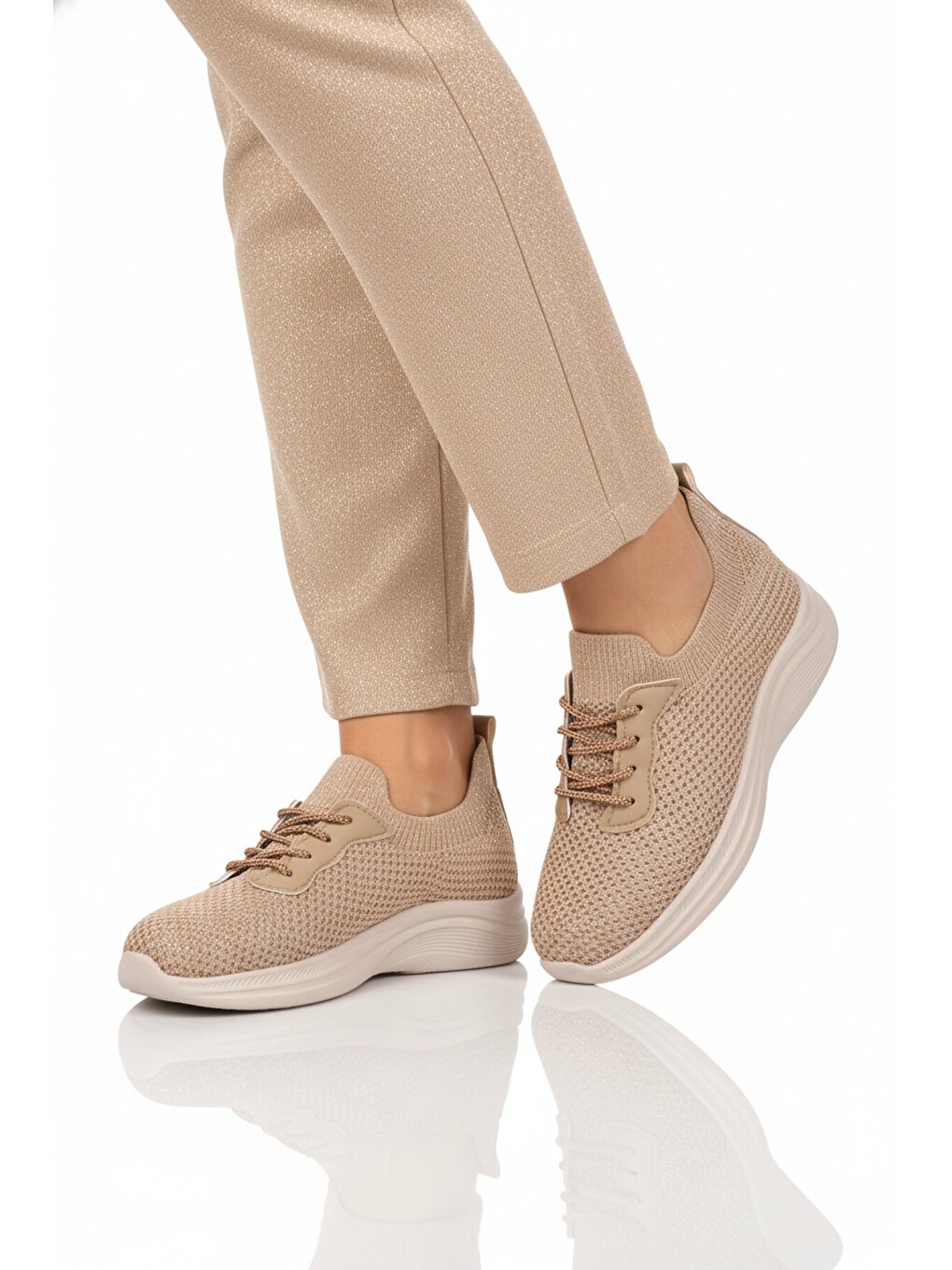 Bej Nude Anorak Hafif Hava Alabilen Kadın Casual Ayakkabı 332171 Z