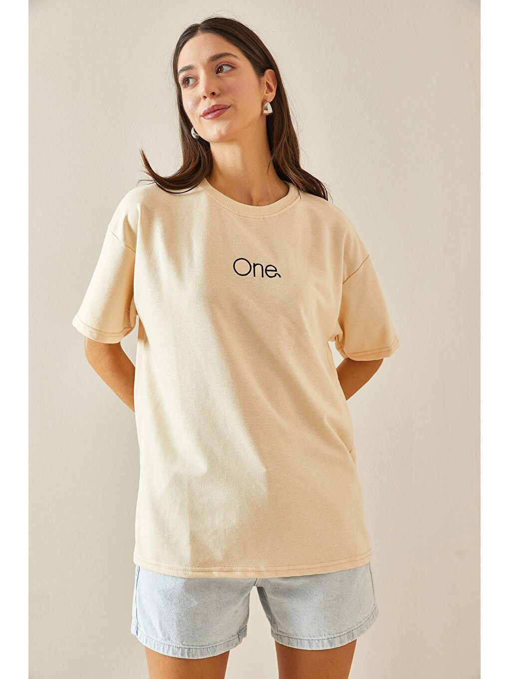 XHAN Bej Bisiklet Yaka Yazılı Oversize Tshirt 5YXK1-48703-25 - 1