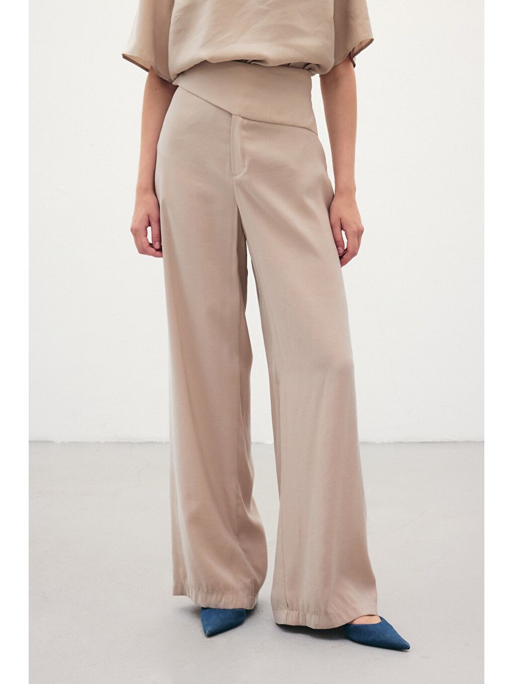 Bej Kemer Detaylı Modal Pantolon - Taş-2