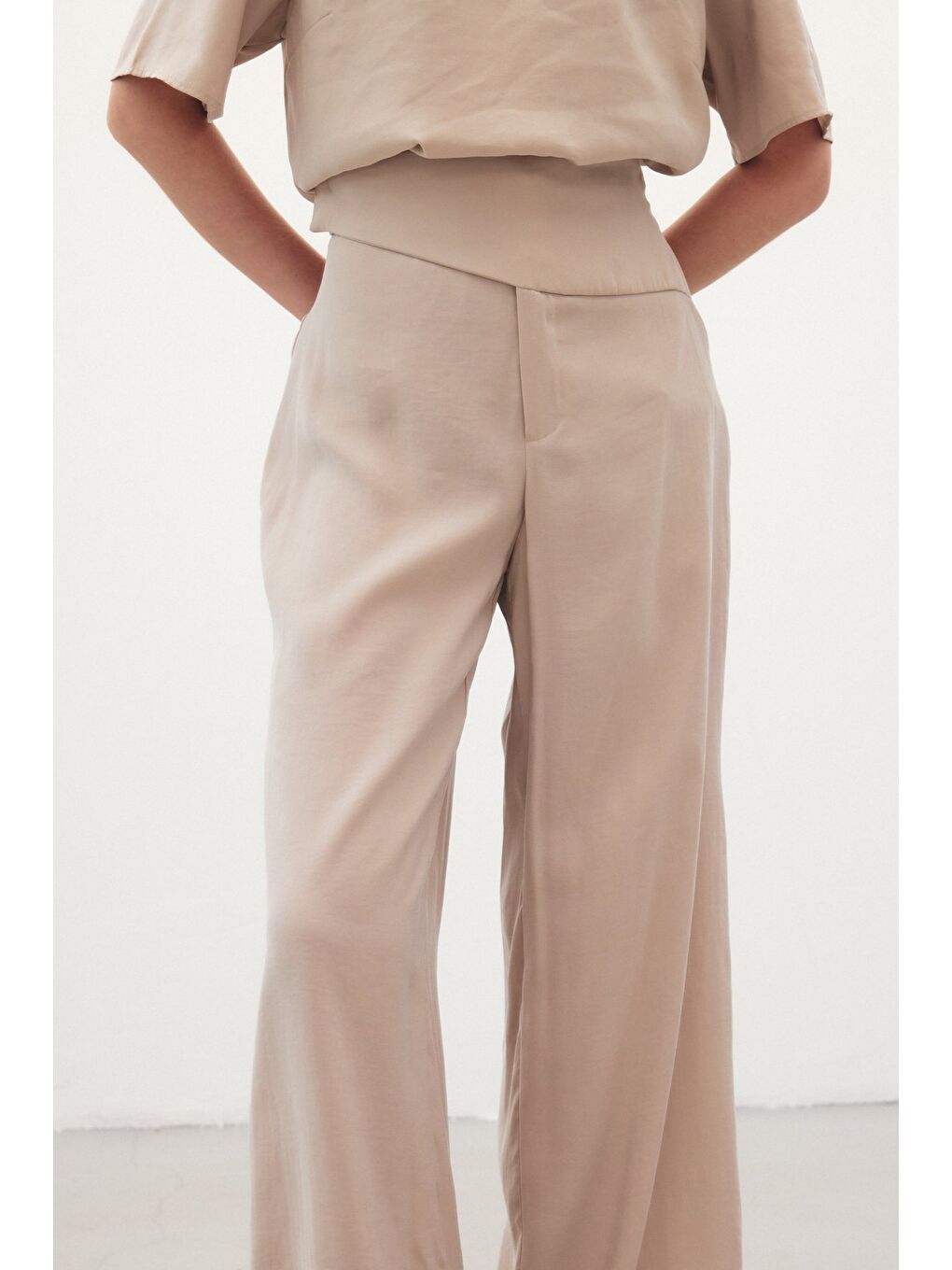 Bej Kemer Detaylı Modal Pantolon - Taş-3