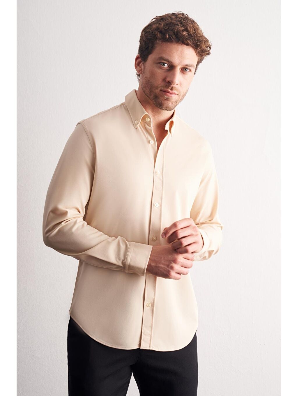 Bej Düğmeli Yaka Örme Uzun Kol Performans Ürün Slim Fit Esnek Gömlek 1004255270-2