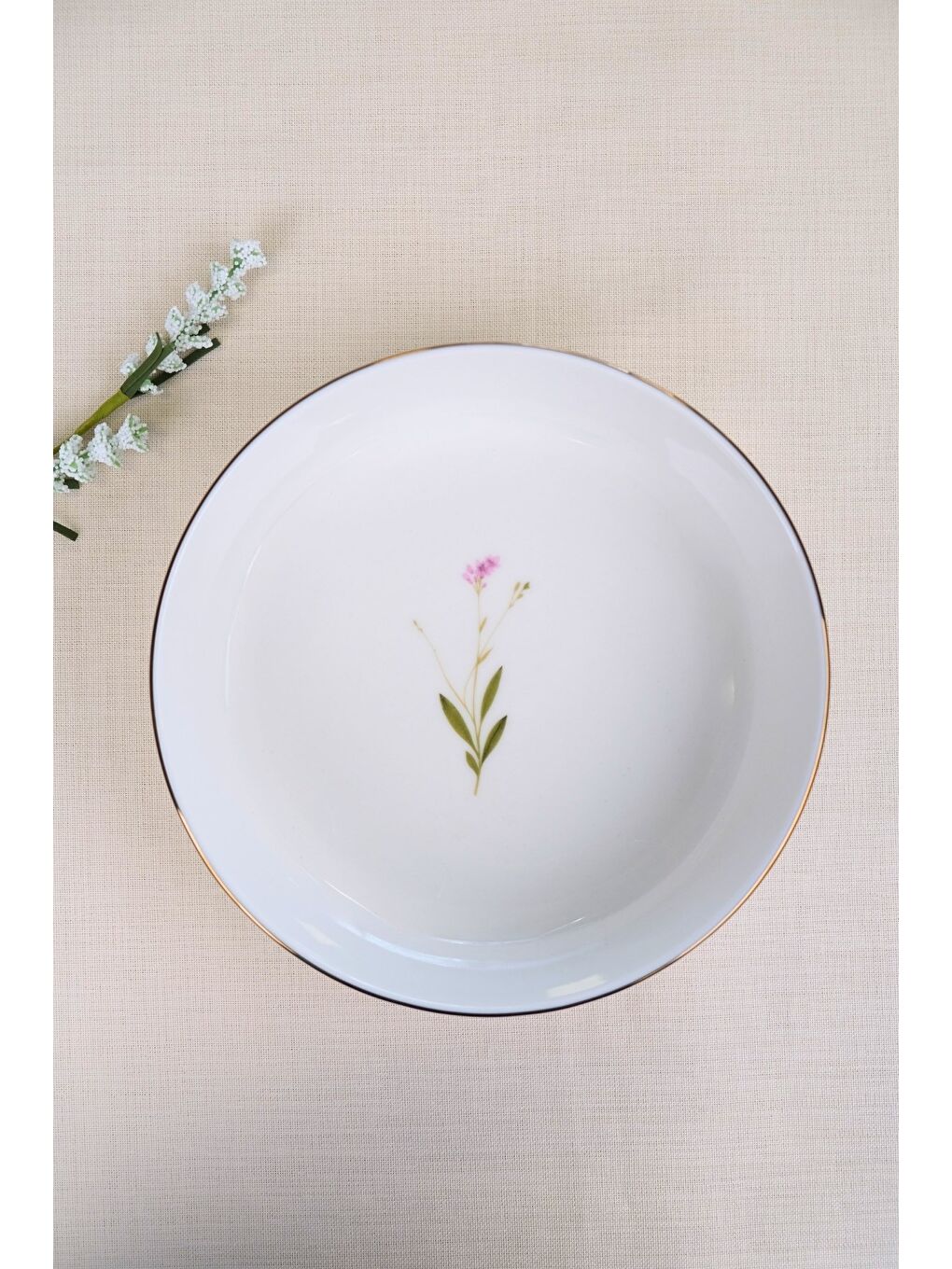 Beyaz Porselen Natura Çuha Altın Yaldızlı Kase 20,50x5cm 1170cc Tekli