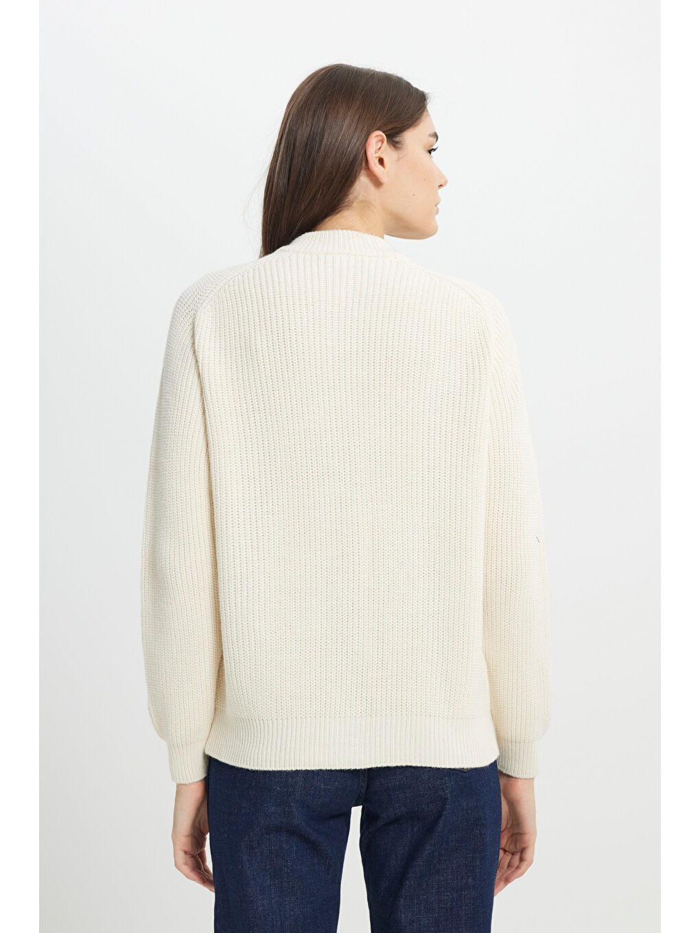 Regular Fit Normal Kesim Düğme Detaylı Ekru Triko Kazak-4