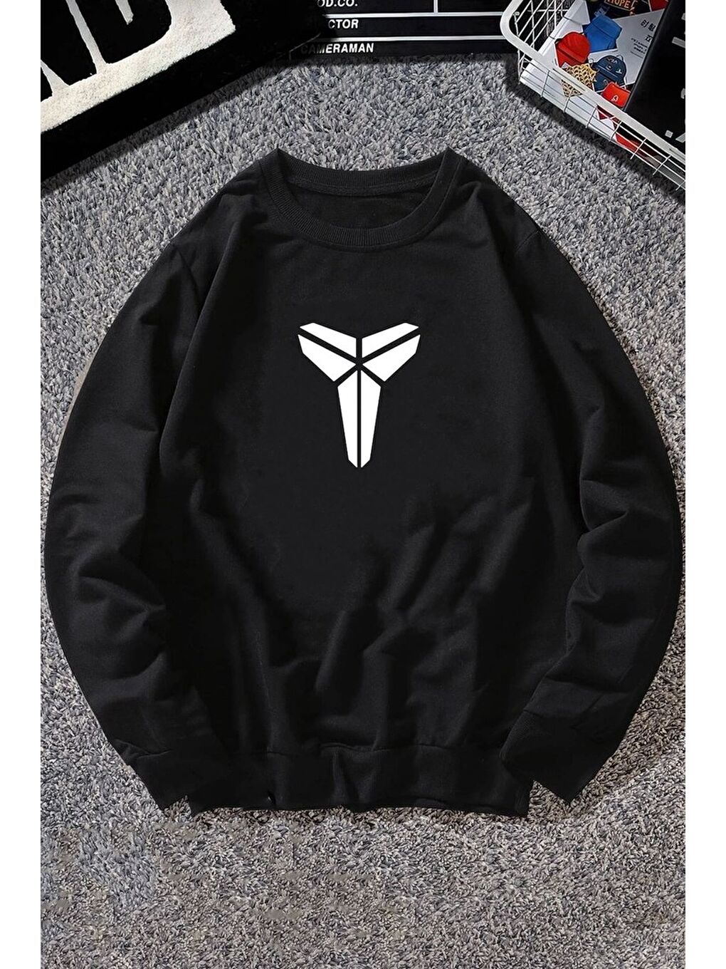 uyguntarz Siyah Unisex Kobe Baskılı Bisiklet Yaka Sweatshirt