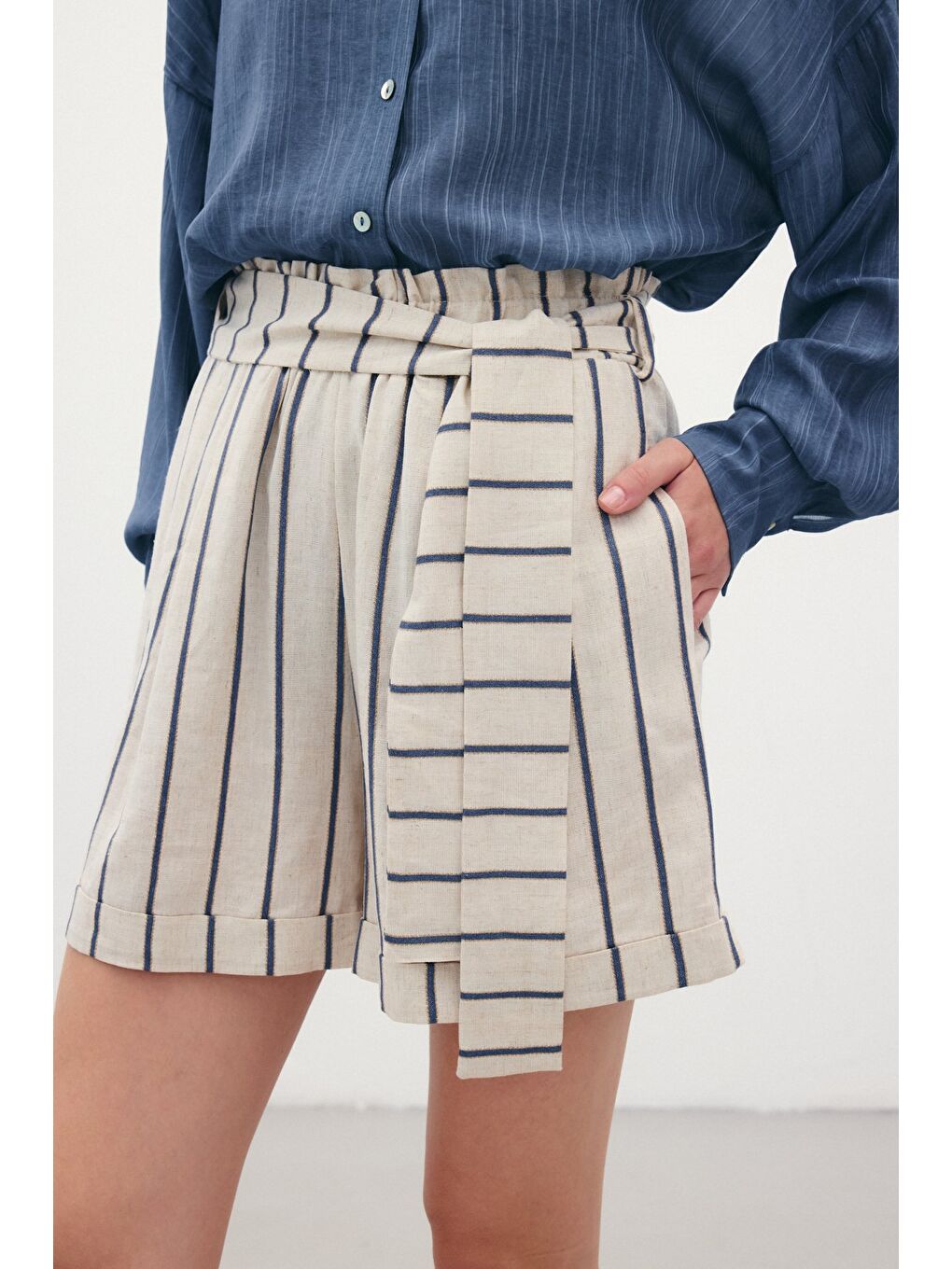 Çizgili Keten Şort - Lacivert-5