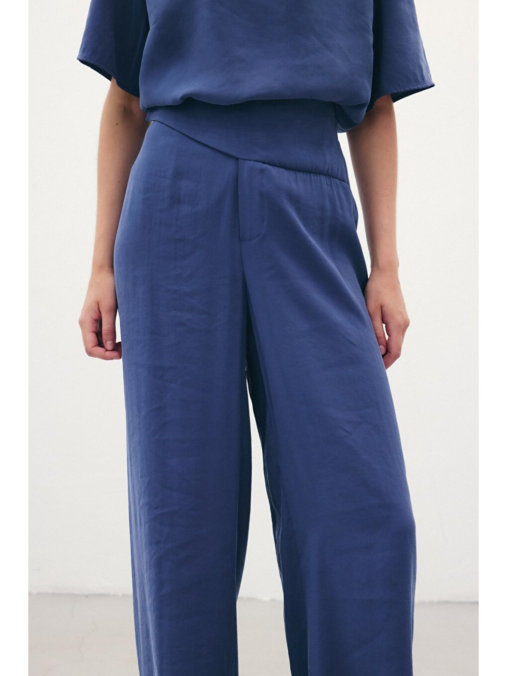 Kemer Detaylı Modal Pantolon - İndigo-6
