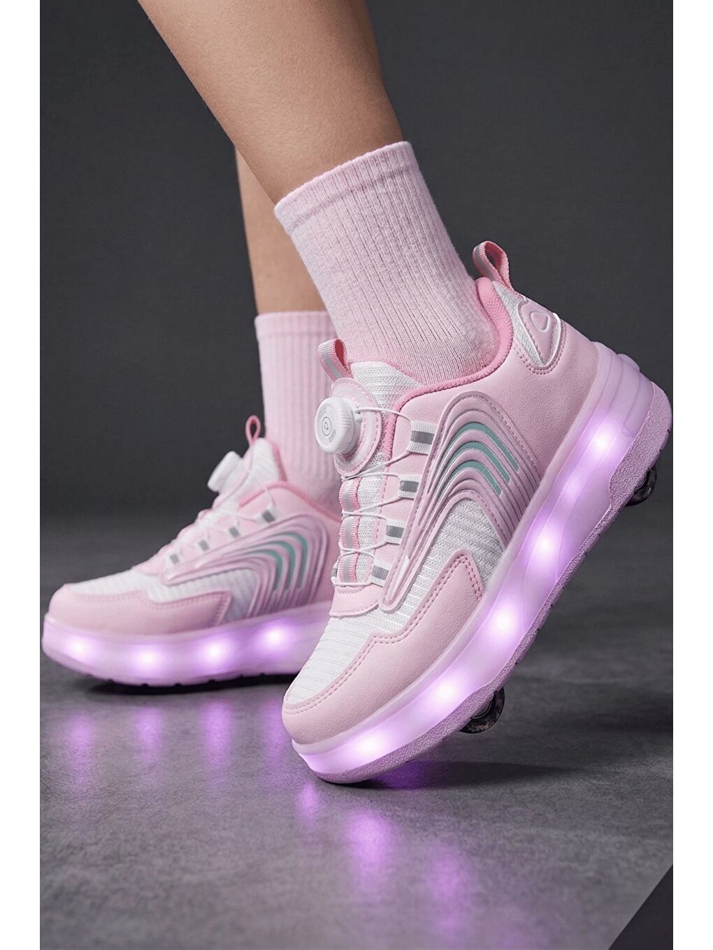 Pembe FLOW Çocuk Işıklı Patenli Tekerlekli Sneaker Spor Ayakkabı-1