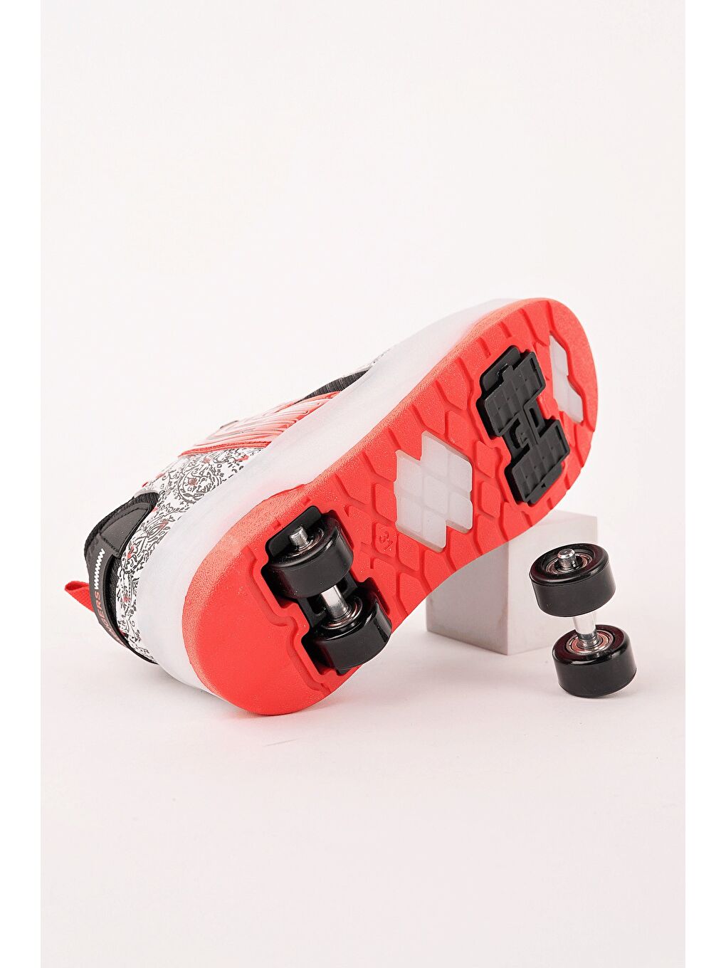 Siyah FLOW Çocuk Işıklı Patenli Tekerlekli Sneaker Spor Ayakkabı-1