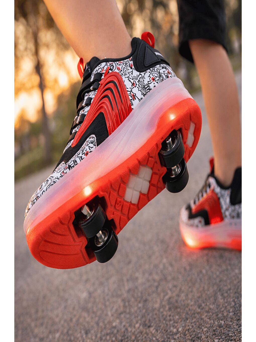 Siyah FLOW Çocuk Işıklı Patenli Tekerlekli Sneaker Spor Ayakkabı-5