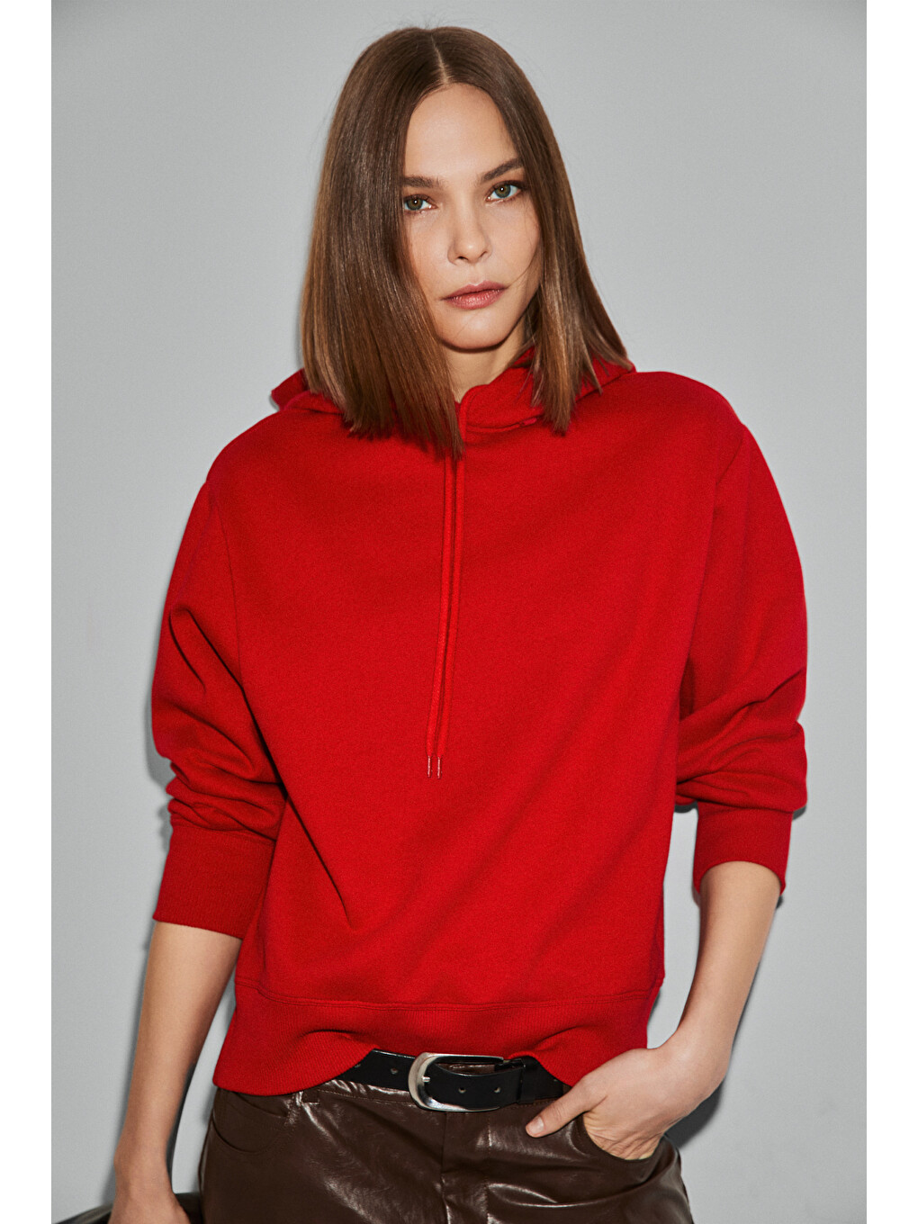 Redony Kadın Organik Pamuklu İçi Polarlı Kapüşonlu Yaka Brit Detaylı Regular Kırmızı Sweatshirt-3
