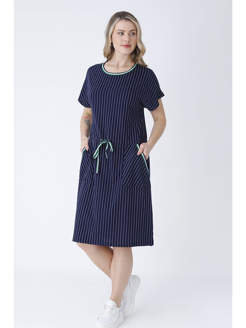 Kadın Lacivert Kuşaklı Cepli Biyeli Pamuklu Elbise-2