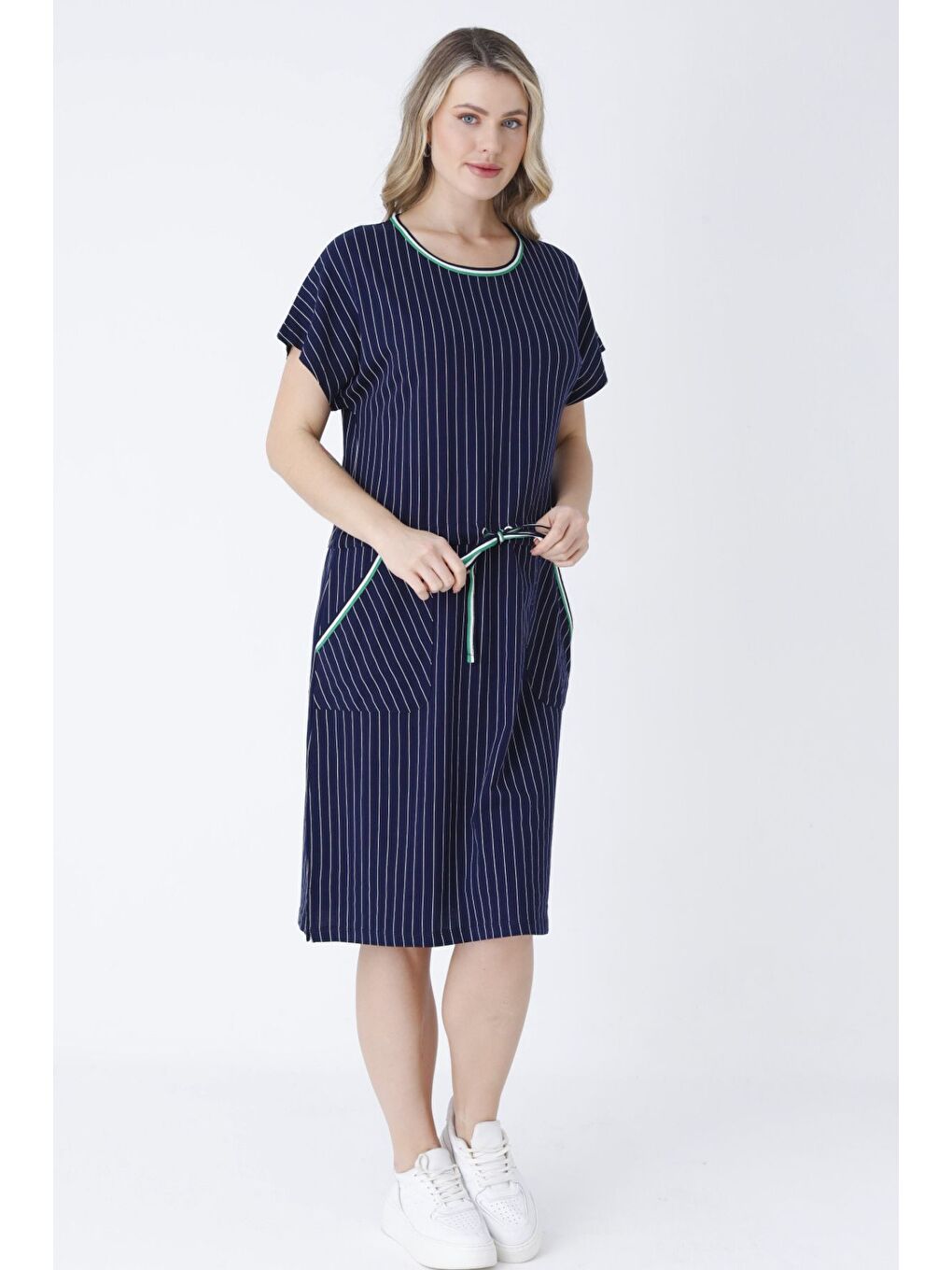 Kadın Lacivert Kuşaklı Cepli Biyeli Pamuklu Elbise-3