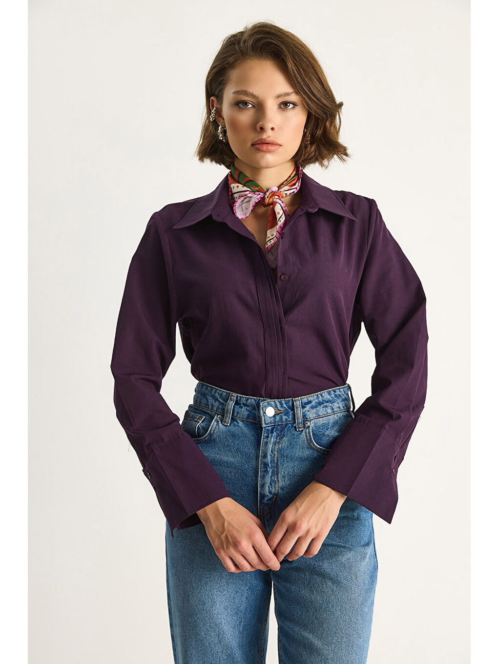 Mürdüm Kadın Pliseli Pat Detaylı Geniş Manşet Detaylı Klasik Yaka Gömlek-1