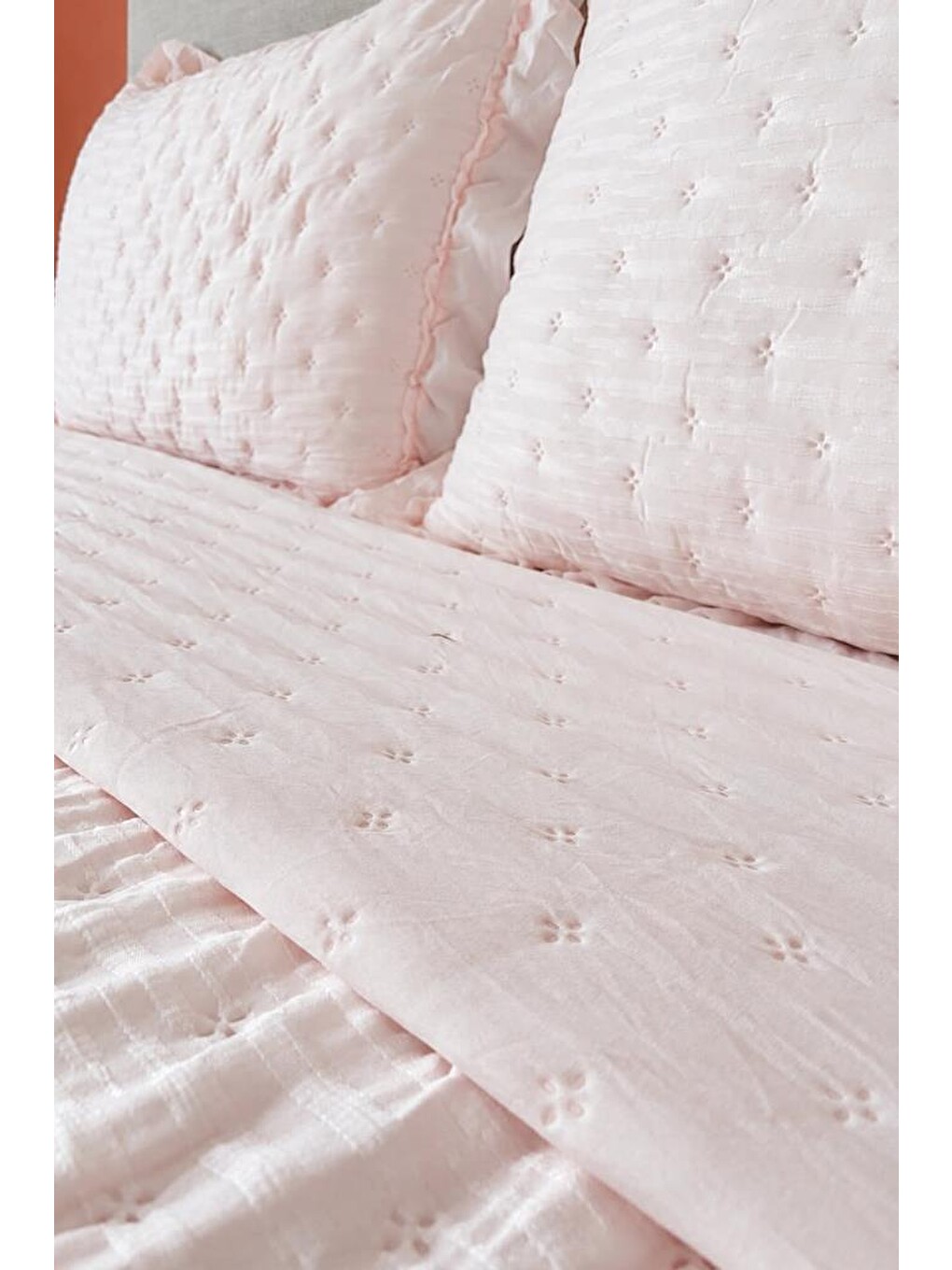 Pembe Maja Çift Taraflı Elyaf Dolgulu Çift Kişilik 240x260 Cm Yatak Örtüsü Pudra-1