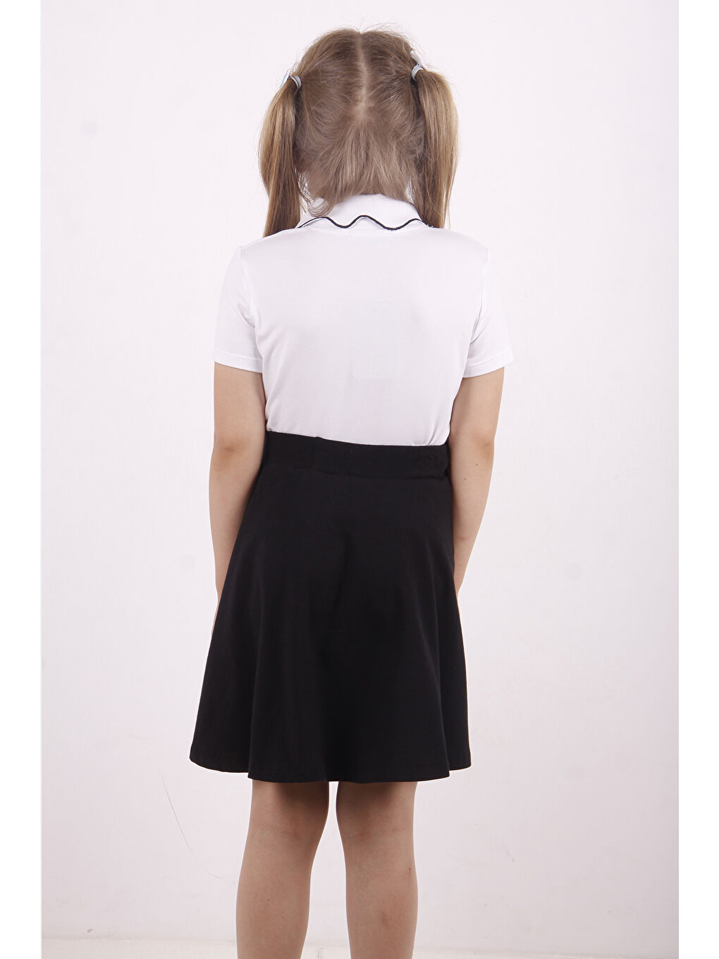 Beyaz Kız Çocuk Yakası Kedi Nakışlı Fermuarlı Tişört-2