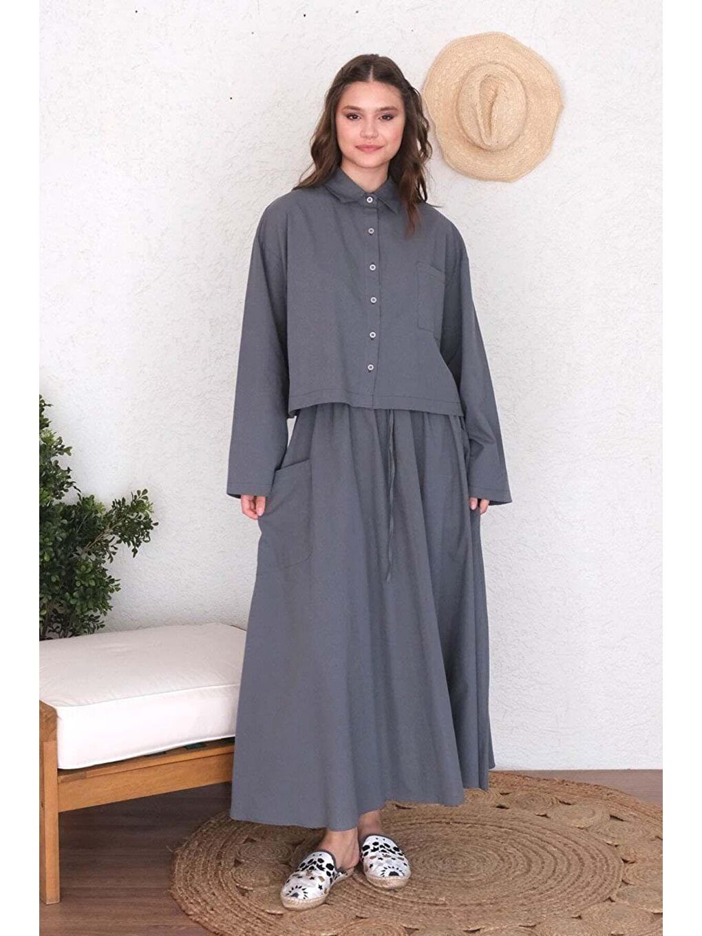 Antrasit Organik Keten Cepli Crop Gömlek-3
