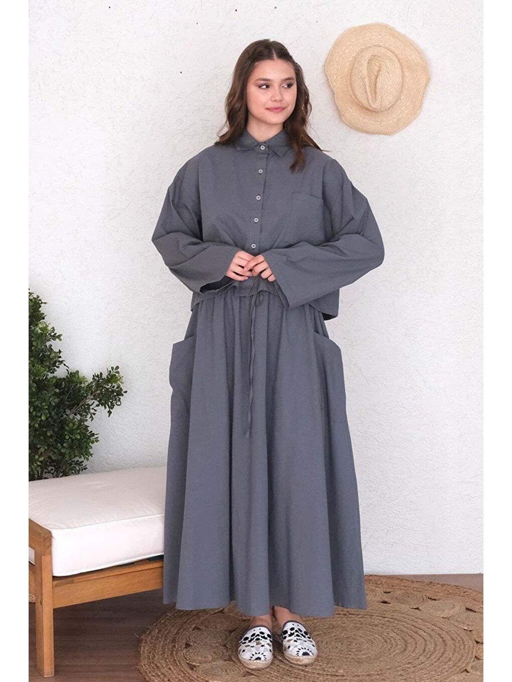 Antrasit Organik Keten Cepli Crop Gömlek-4