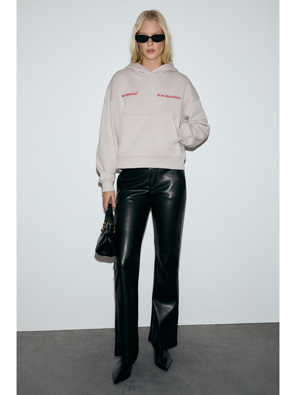 Sılent Kadın Kapüşonlu Organik Pamuklu İçi Polarlı Kangru Cepli Baskılı Nakışlı Açık Lila Sweatshirt-3