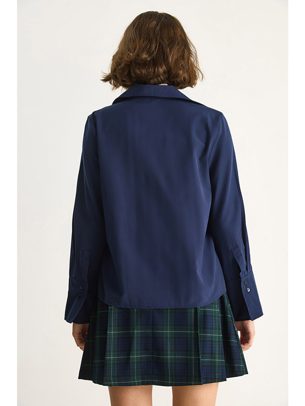 Lacivert Kadın Pliseli Pat Detaylı Geniş Manşet Detaylı Klasik Yaka Gömlek-7