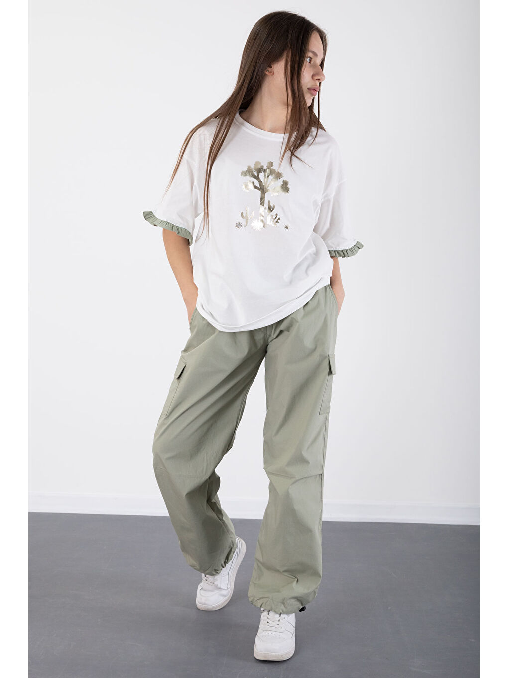 Haki Kız Çocuk Tişört ve Kargo Cepli Pantolonlu 2'li Takım 20395