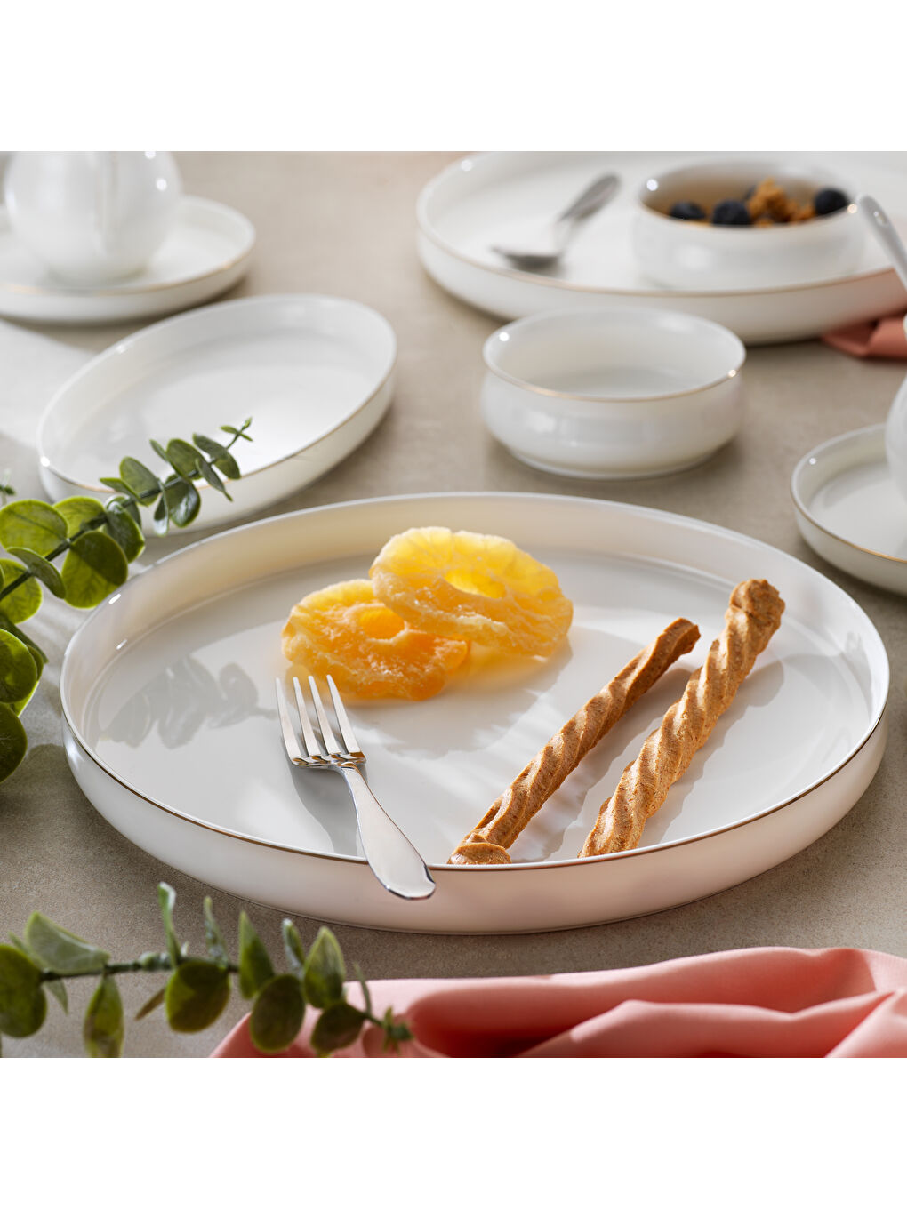Beyaz Superfine Bone Lumiere Kahvaltı Takımı 32 Parça-Gold-1