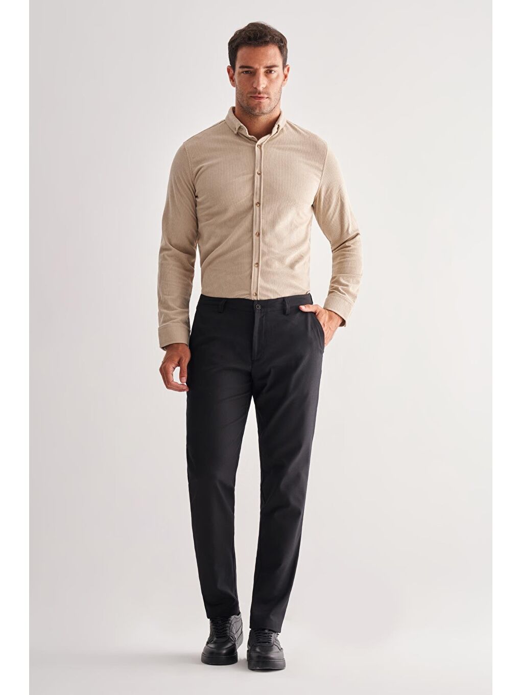 Siyah Yan Cep Düz Paça Pamuklu Comfort Fit Chino Casual Pantolon 1003255166-1