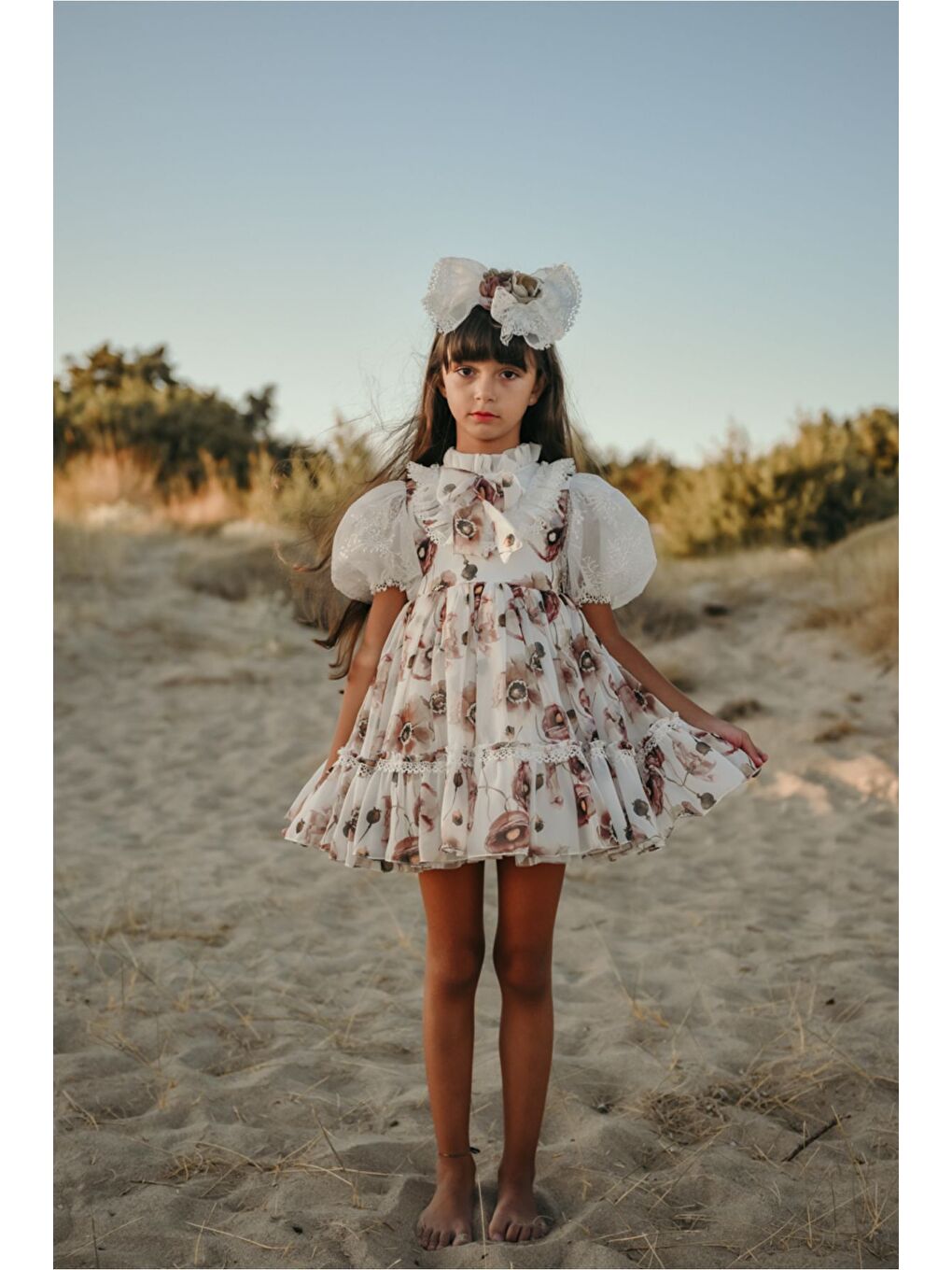 Kahverengi Çiçek Baskılı Kız Çocuk Taç Aksesuarlı Kısa Elbise-1