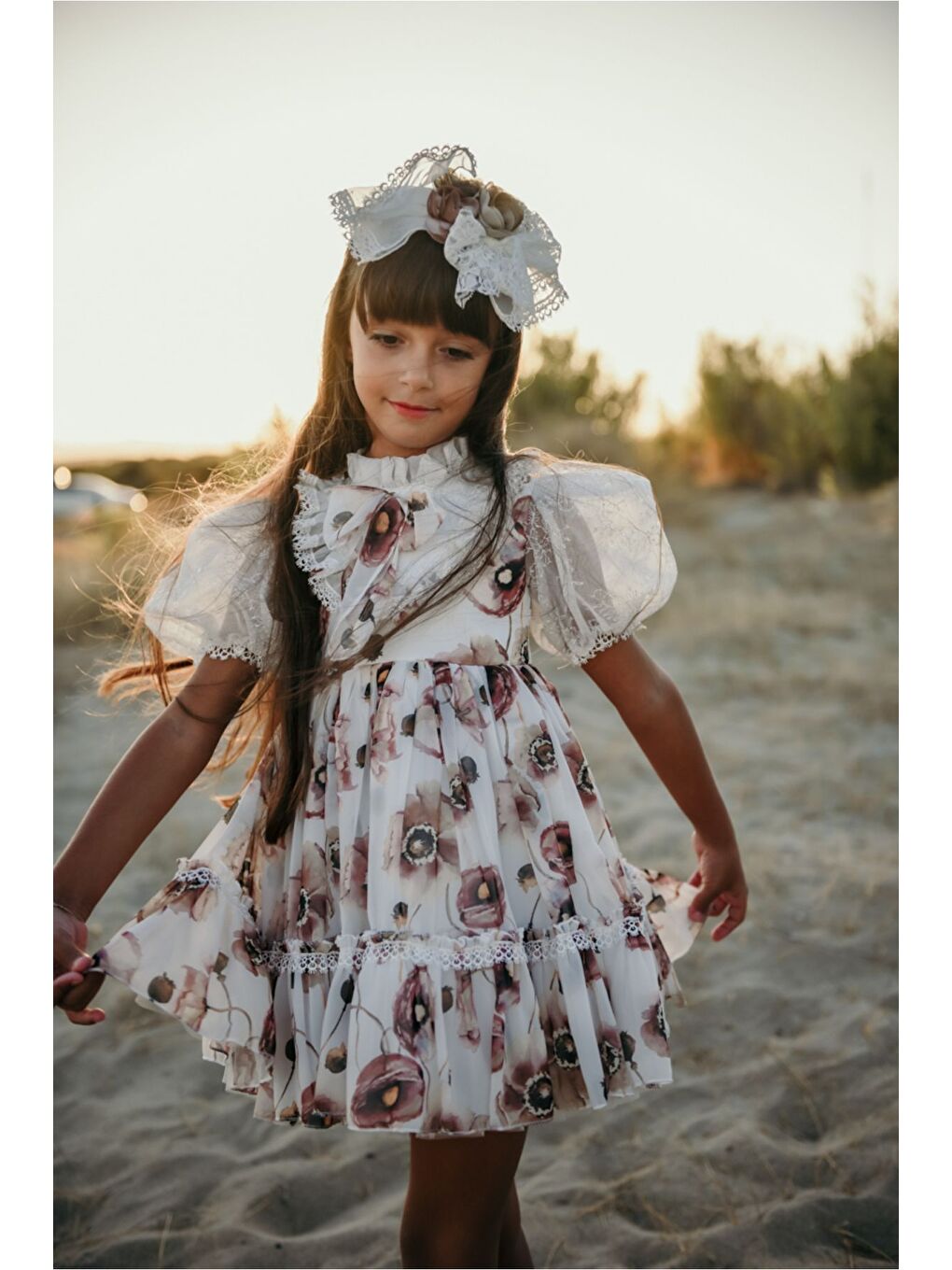 Kahverengi Çiçek Baskılı Kız Çocuk Taç Aksesuarlı Kısa Elbise-6