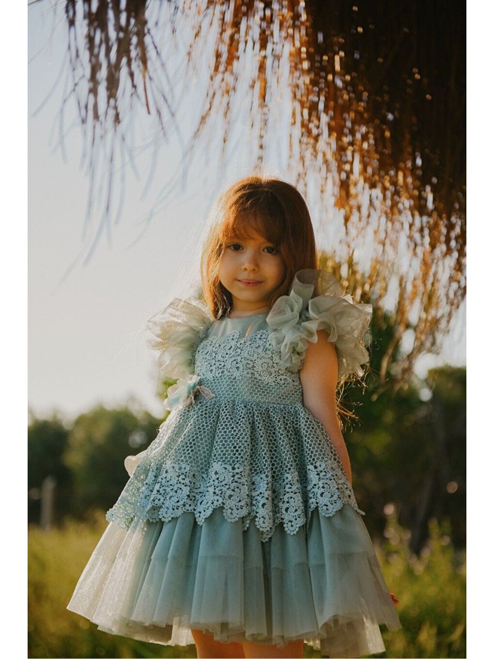 Yeşil Dantel ve Tül Detaylı Prenses Kız Çocuk Elbisesi_M2402-2